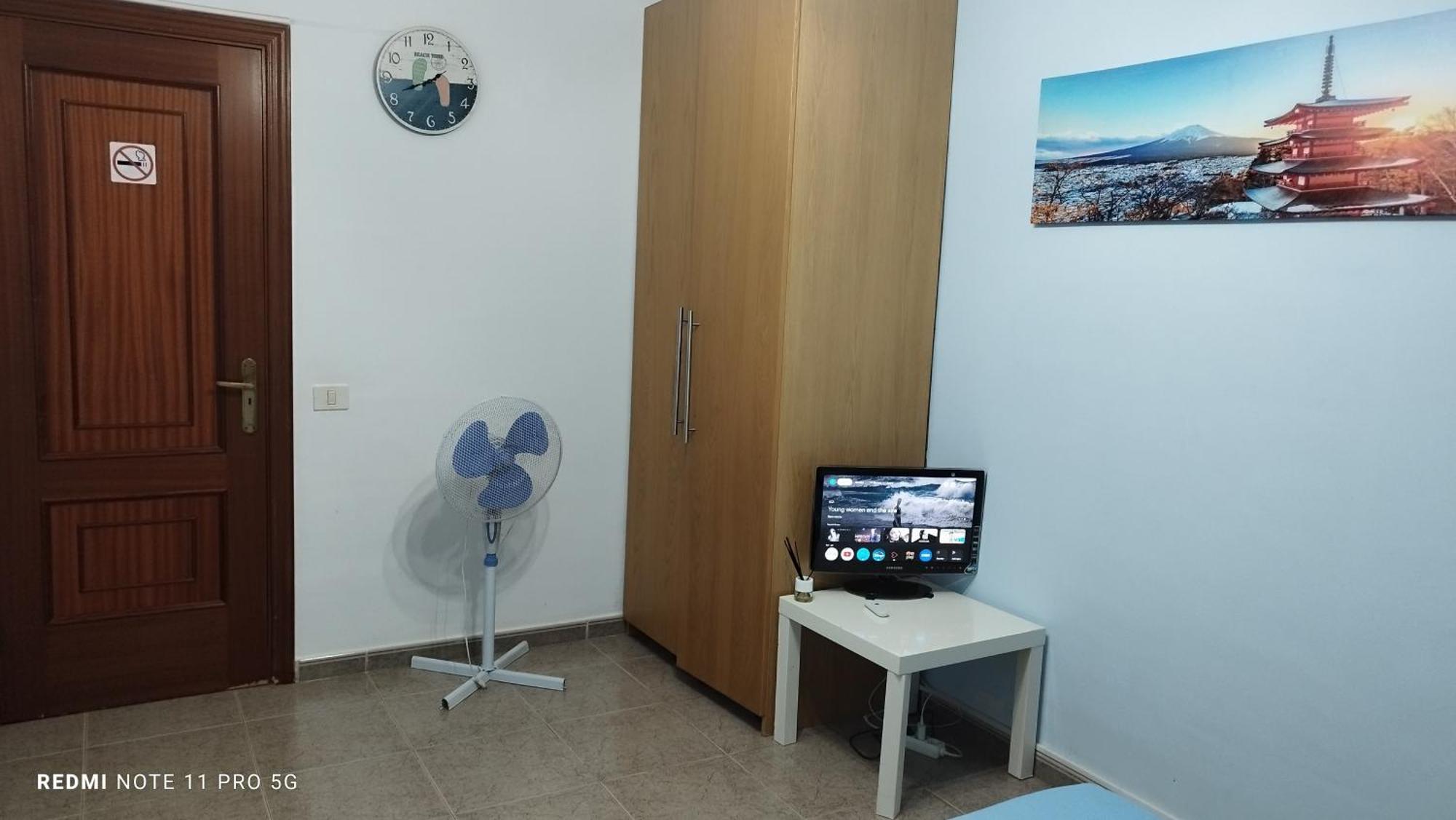 Los Cristianos Centro, Room With A Private Bathroom In Shared Apartment アロナ エクステリア 写真